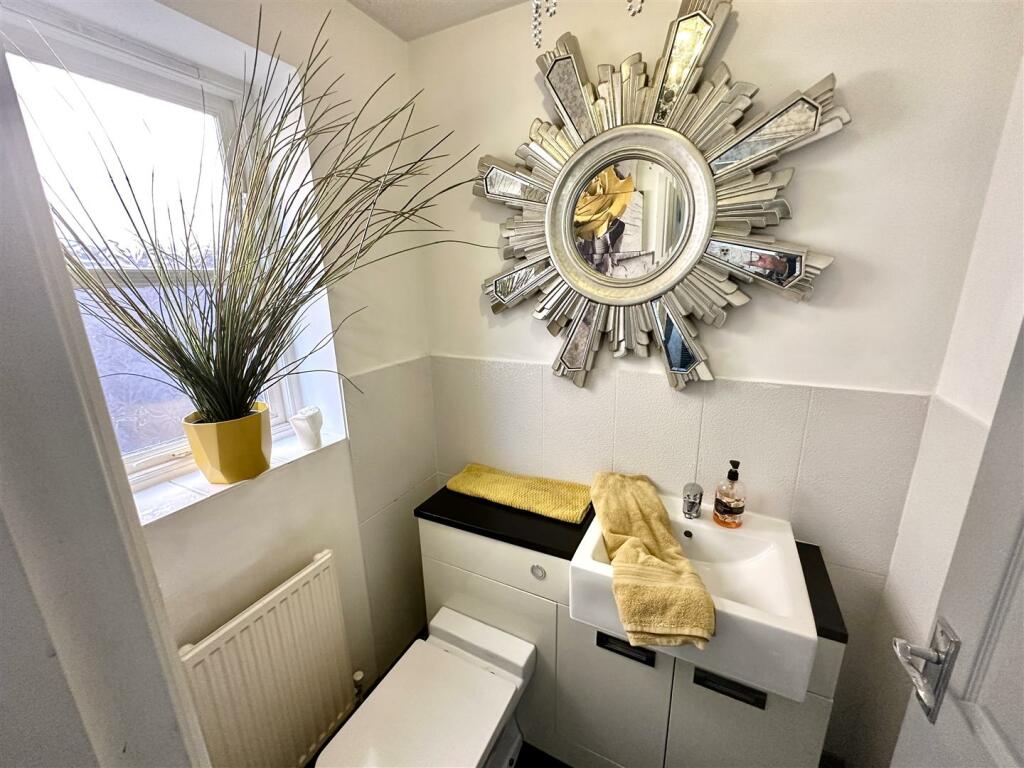 CLOAKROOM/WC