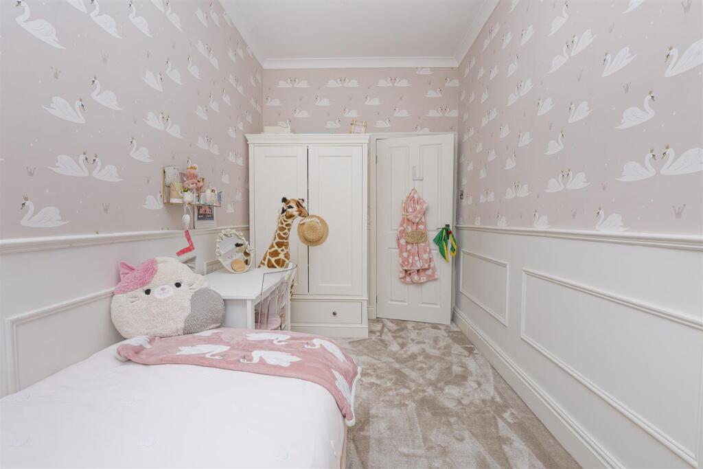 Bramleys Estate Agents - Upper Lane - Gomersal (45