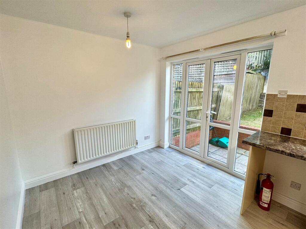 123 Penmere Drive Kitchen