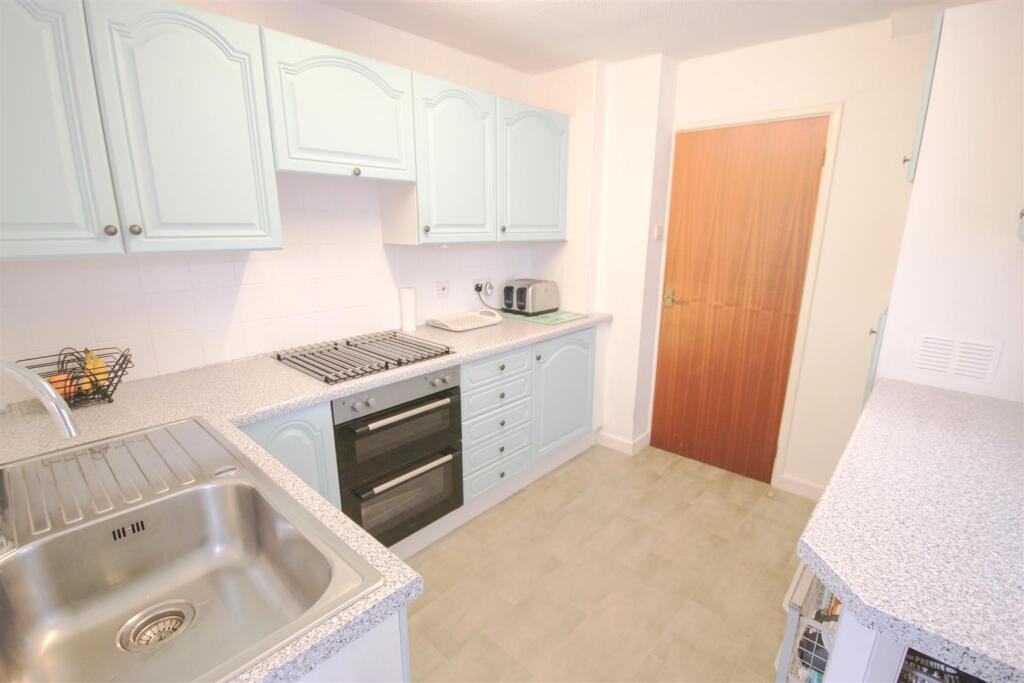 Kitchen.JPG