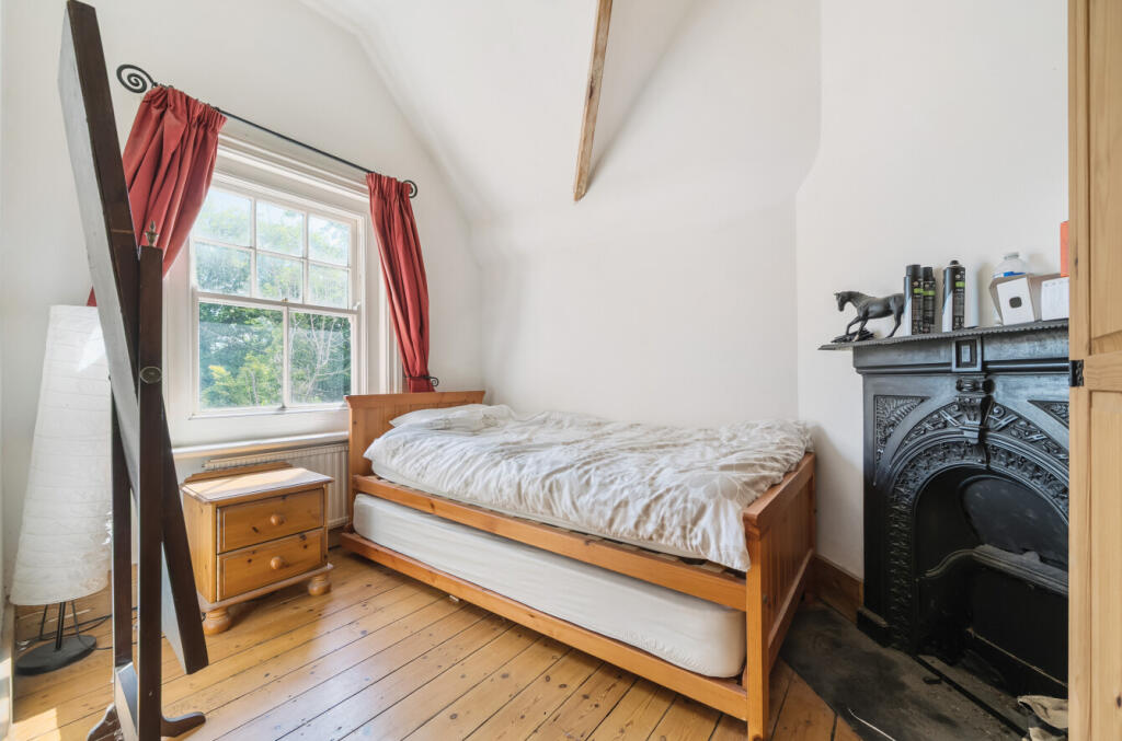 1296551-68304311b...