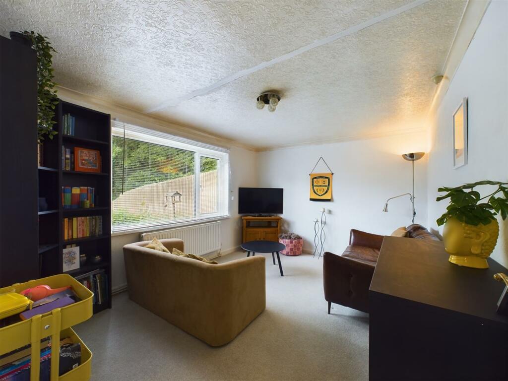 Lounge.jpg