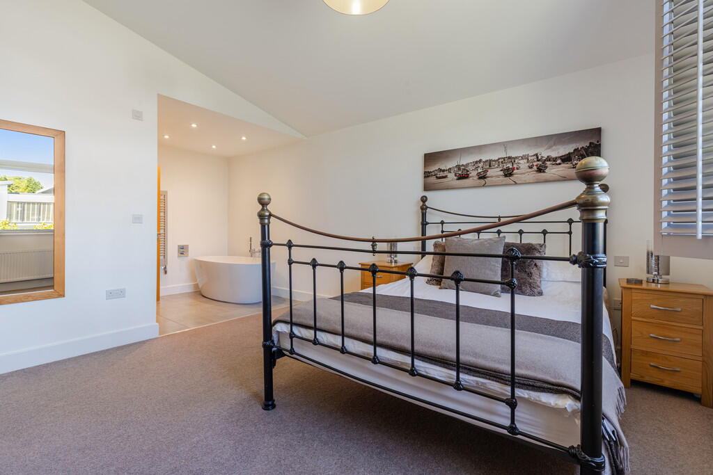 A30 - Holland Par...