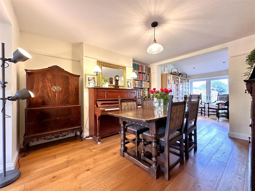 Copious Dining Room 610