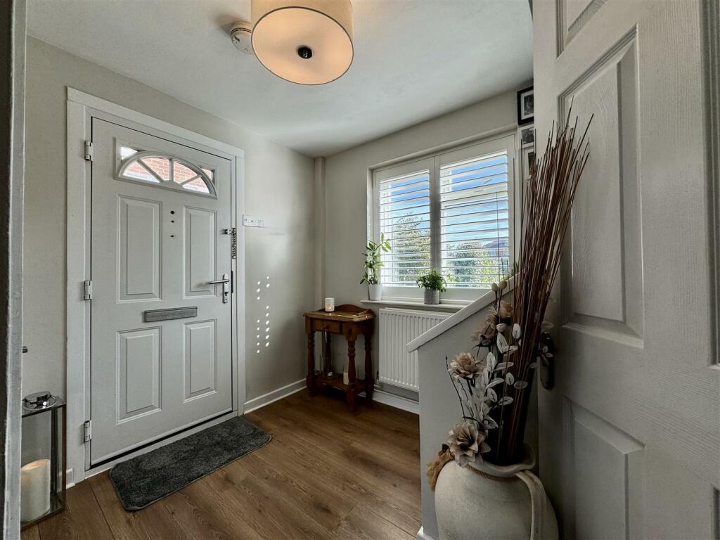 ENTRANCE HALL