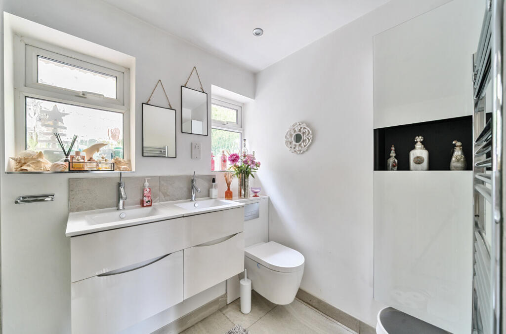 1302854-17-68494f...