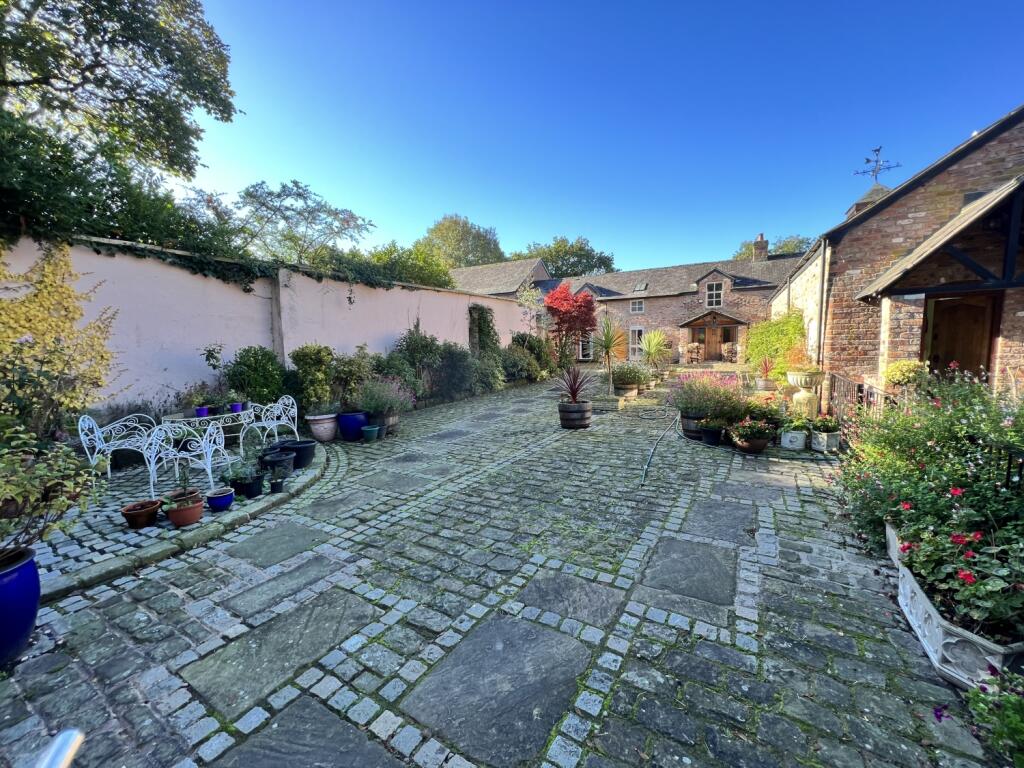 58A7CC91-5C68-4863-BFE8-CC080E27A744