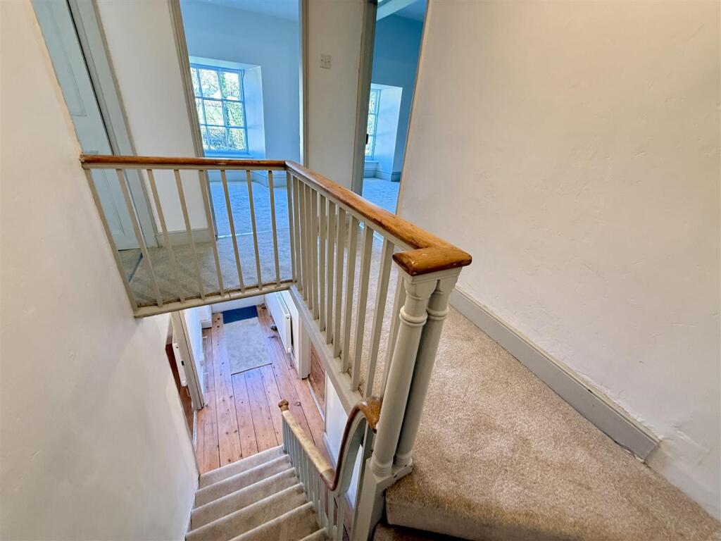 FIRST FLOOR - FEATURE LANDING