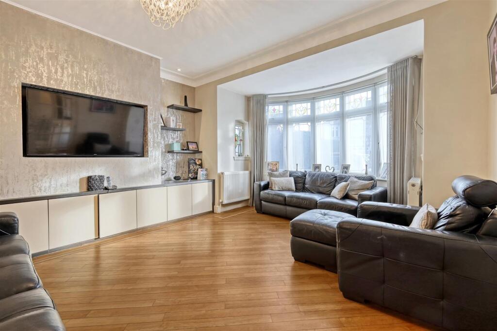 img_9884_6 copy 2.jpg