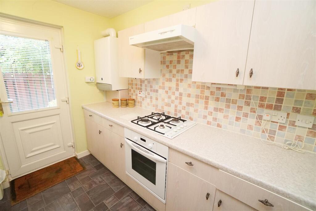 kitchen1.jpg