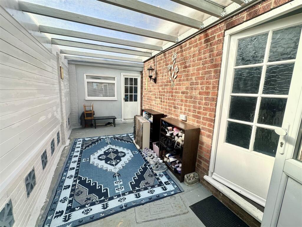 LEAN-TO