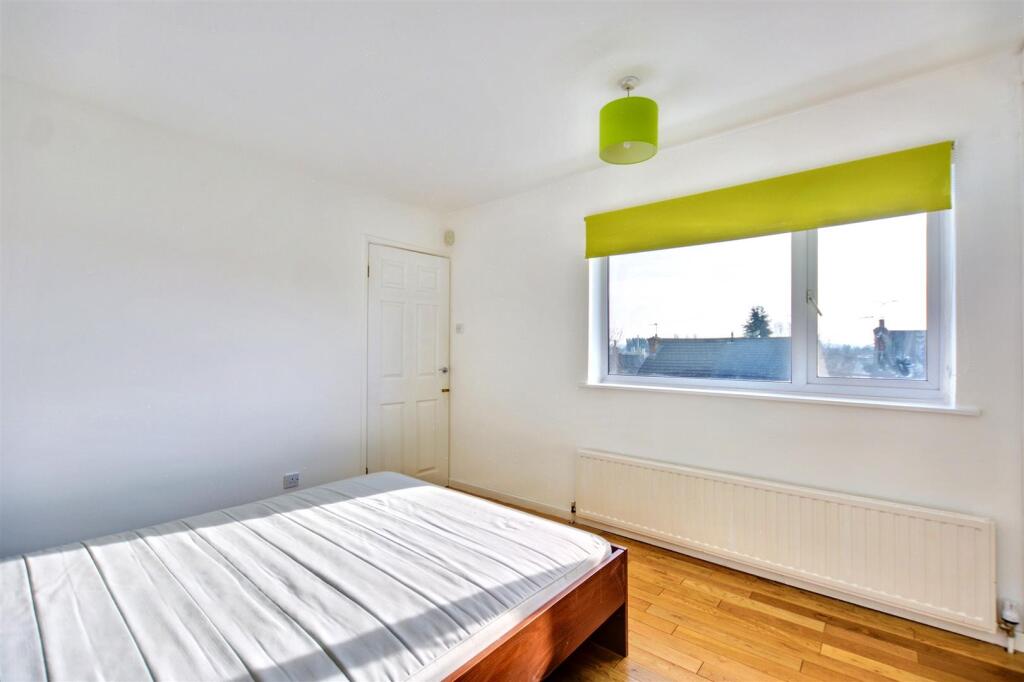 Bedroom_2.jpeg