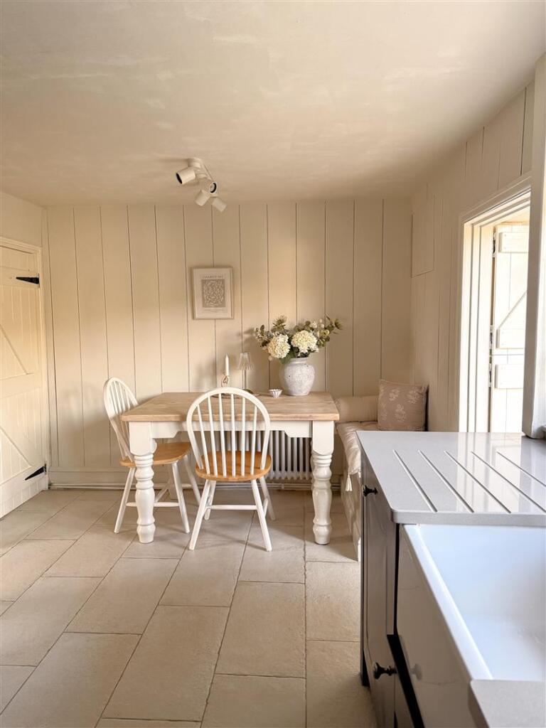 Kitchen diner