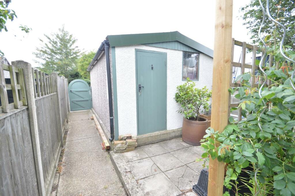 OUTSIDE (Garage)