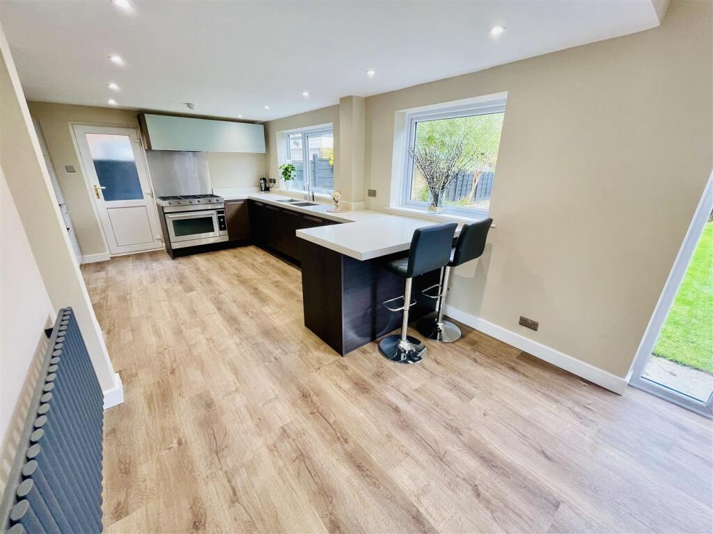 Open Plan Kitchen/Dining Room
