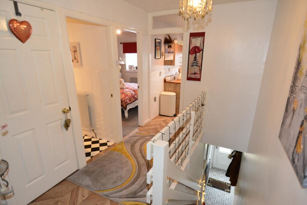 STAIRCASE &amp; LANDING