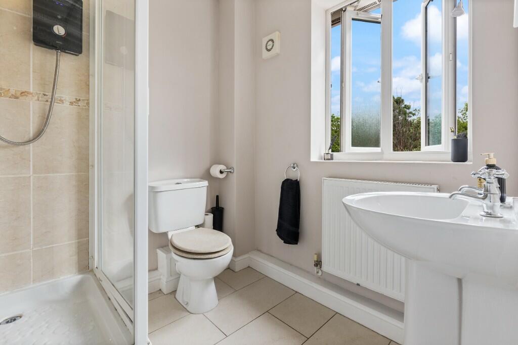 En-Suite 2