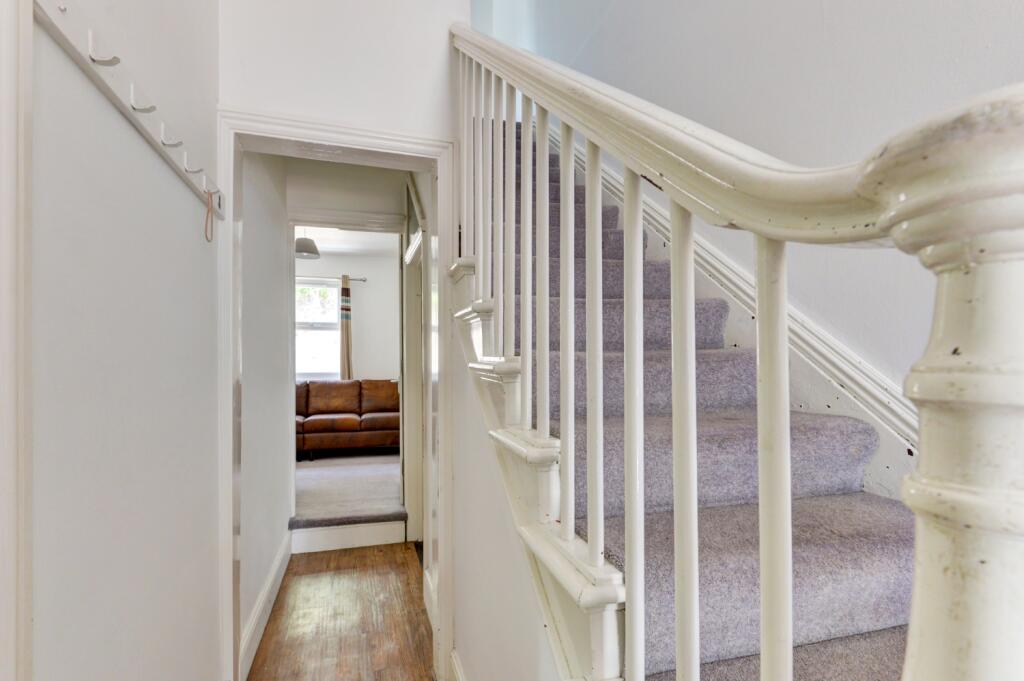 18 Egremont Place Hallway (2)