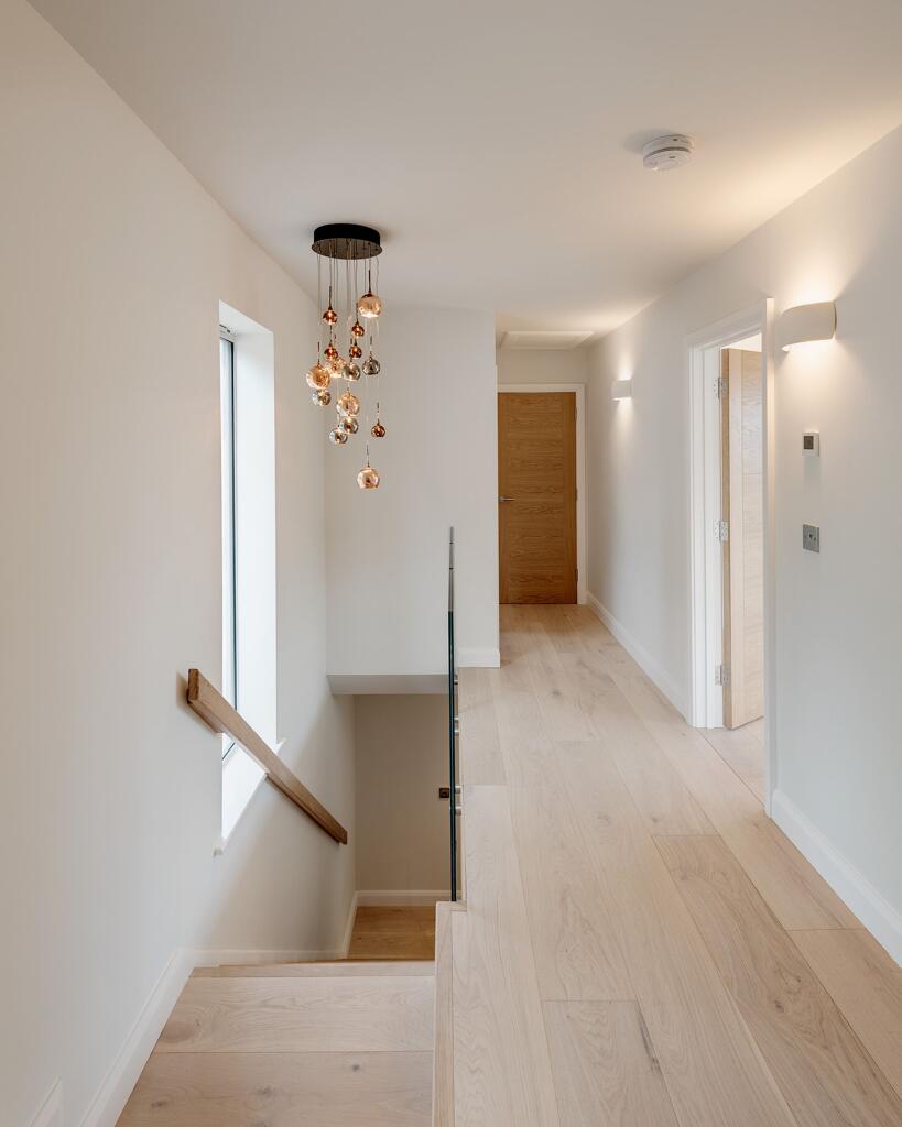 Moonraker-Entrance Hall