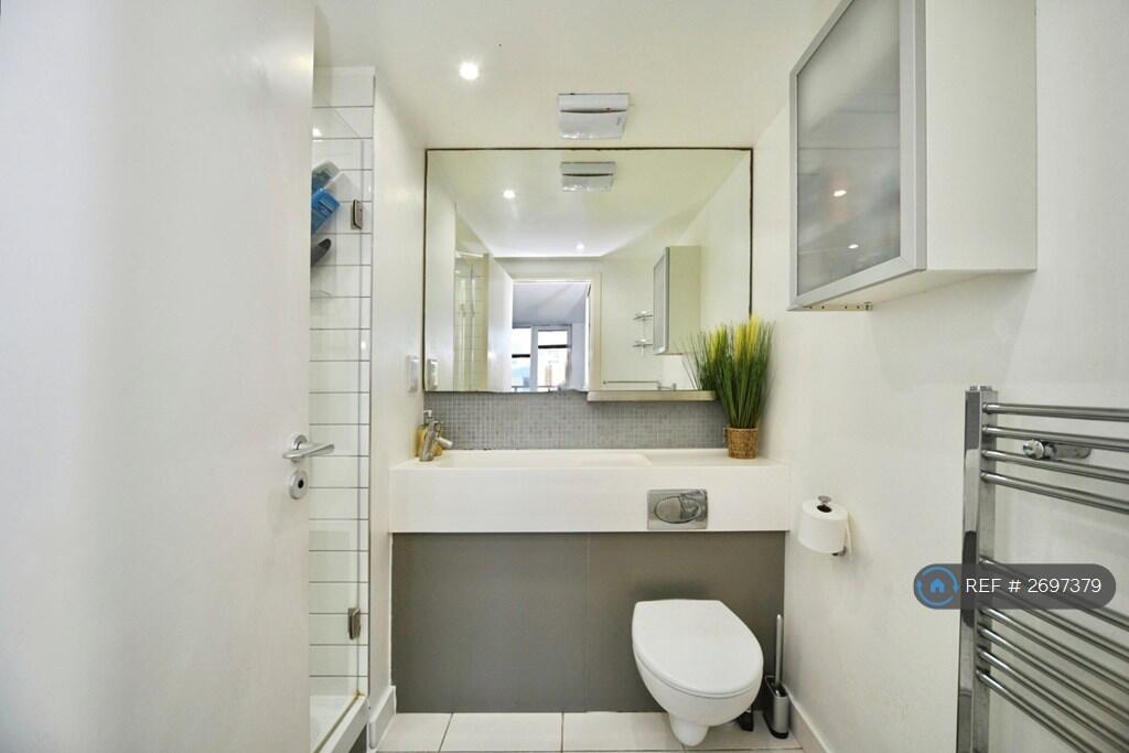 Ensuite To Principal Bedroom