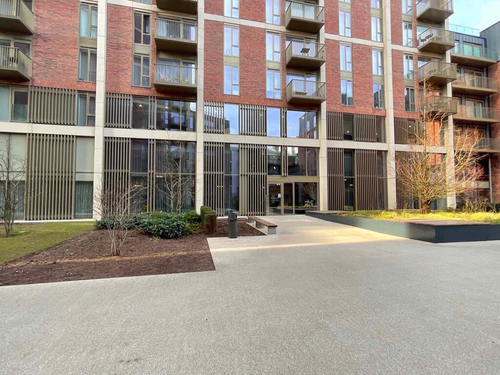 Local Crescent Block B