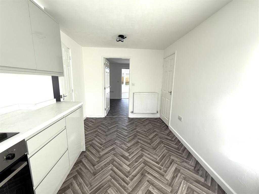 84 TALBOT KITCHEN.jpeg