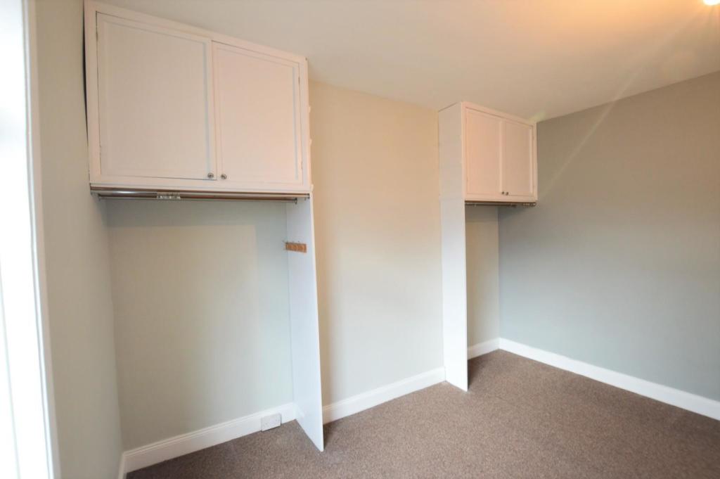 Bedroom 1.JPG