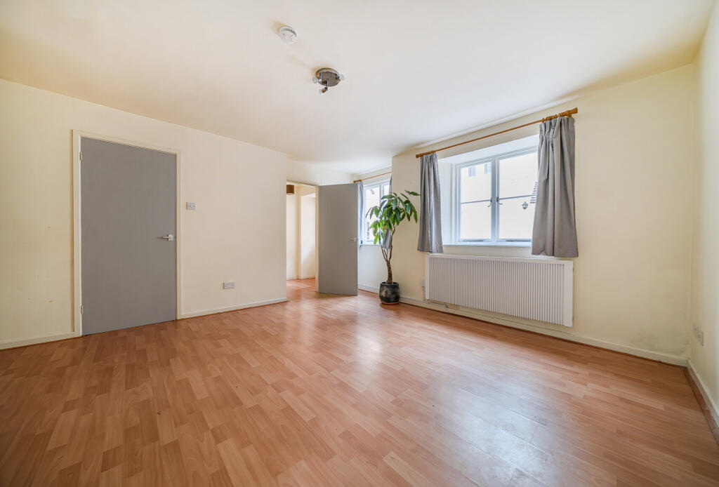 1365521-18-68ef71...