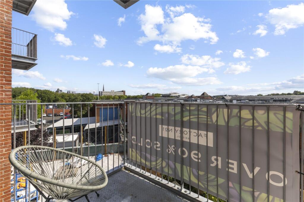 Show Apartment