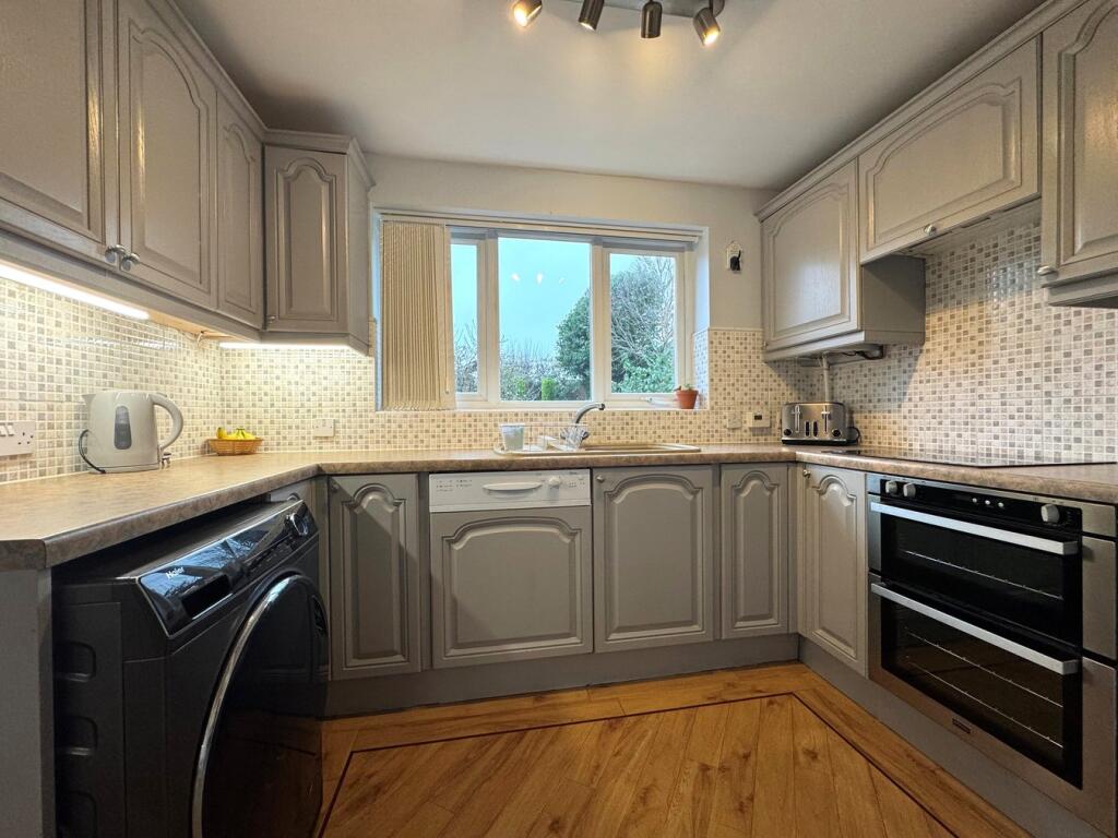 Fitted Kitchen