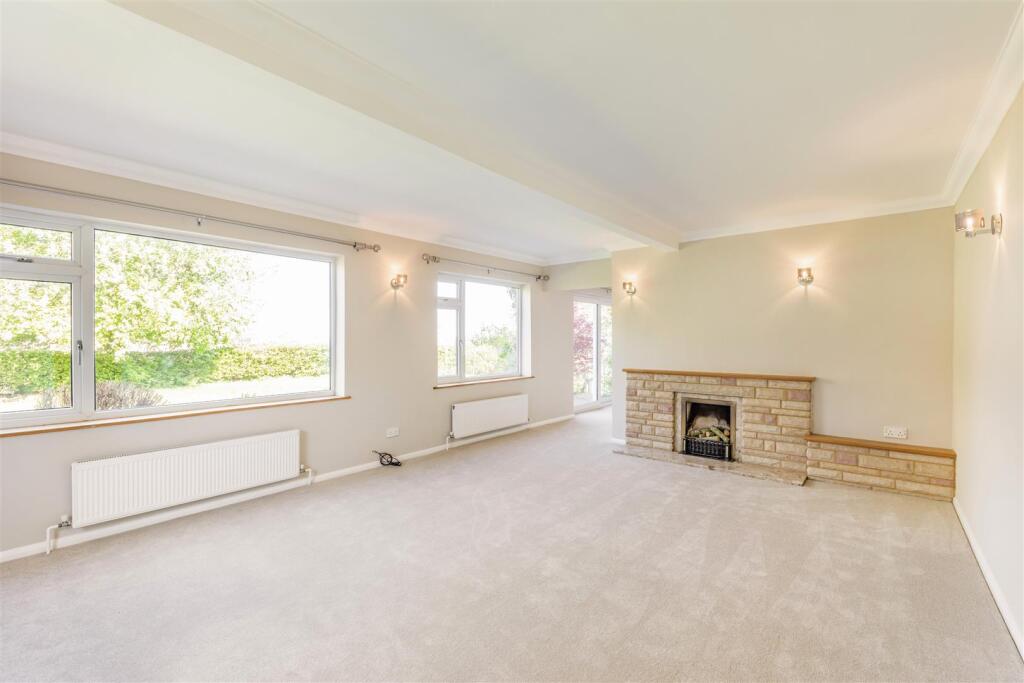 8548986-interior15.j