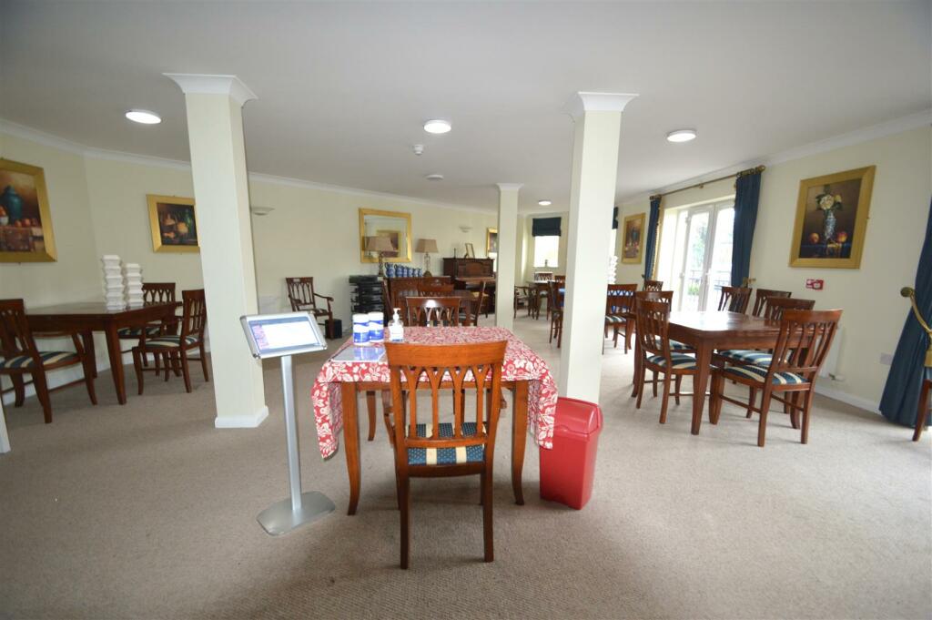 communal dining room.JPG