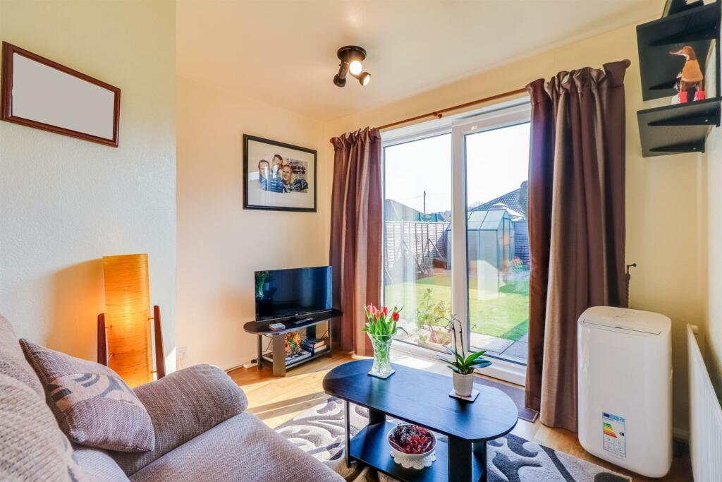 SITTING ROOM/BEDROOM THREE