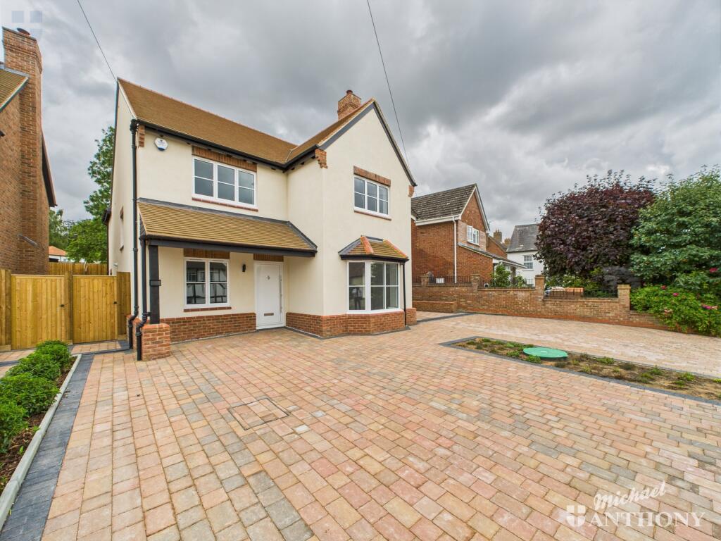 CAM02773G0-PR0337-STILL032