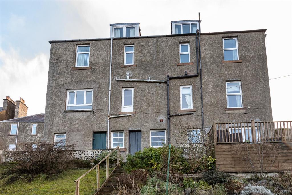 20 Forest Road Selkirk 38.JPG