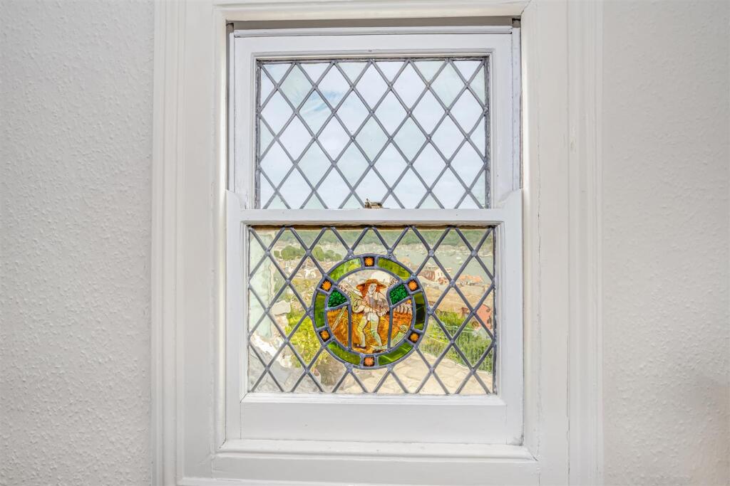 A23 - 37 Above Town Dartmouth - 220712.jpg