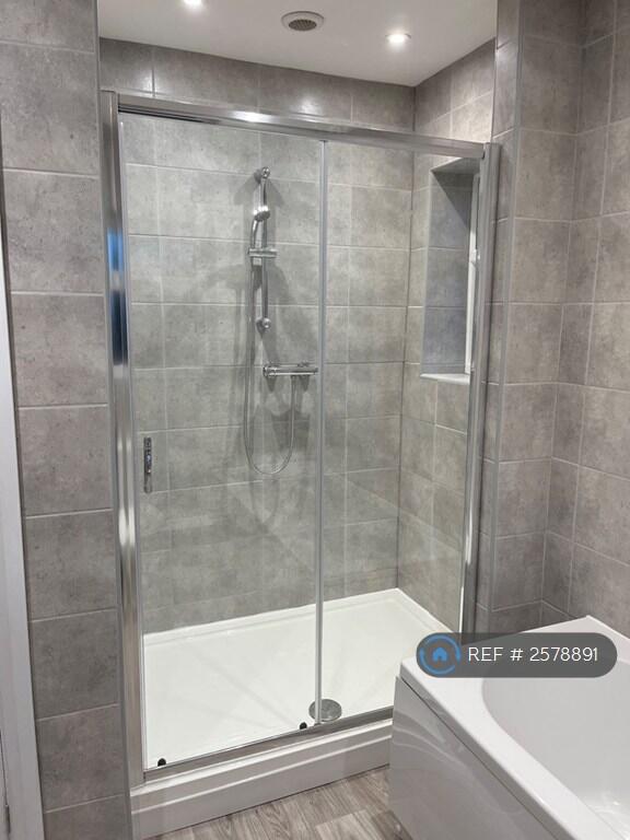 Large Walk In Shower