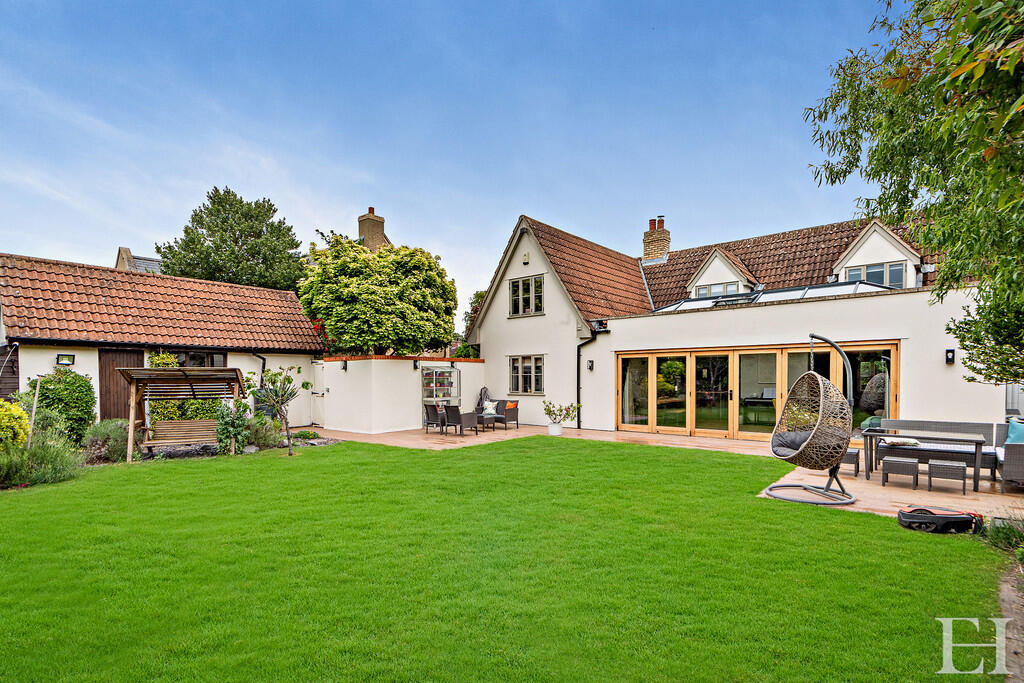 8647171-exteriorW...