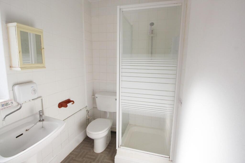 Shower.JPG