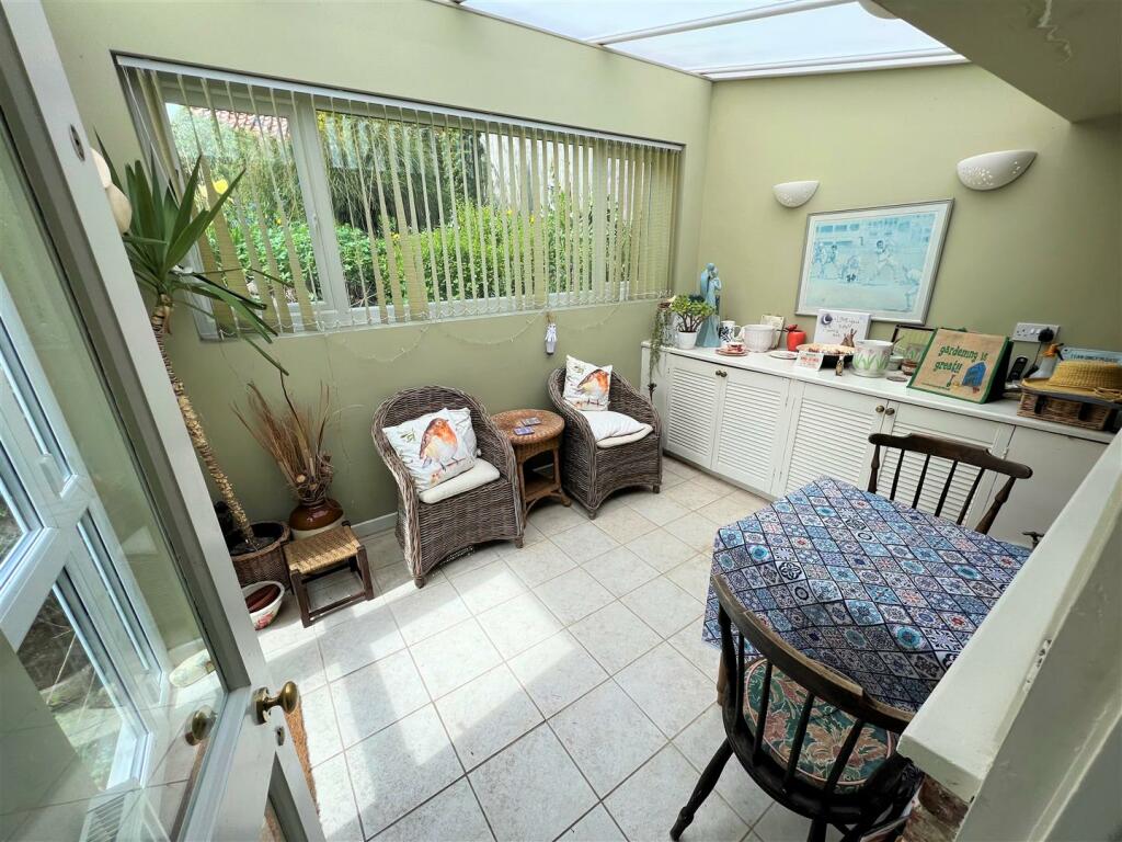 Garden Room.JPG