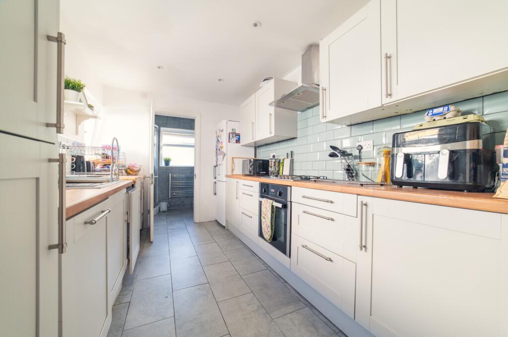 Call 02920_454555 to secure your viewing_9