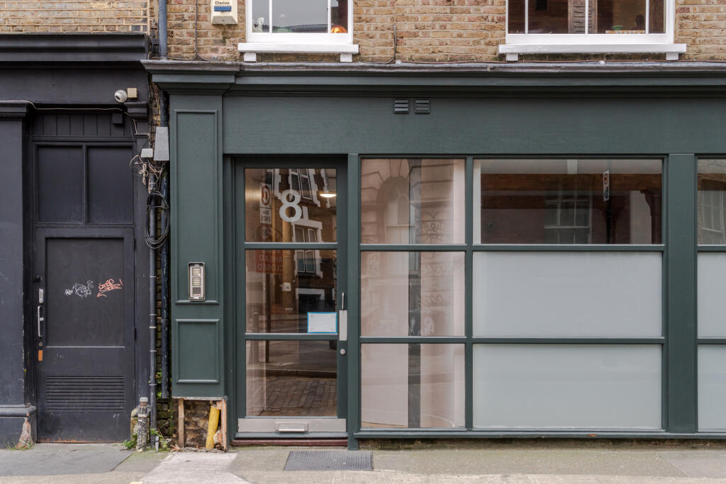 246840 - 7, 8 Fleur De Lis Street-5.jpg