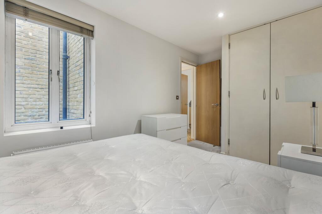 3 Gillingham Row Ph1