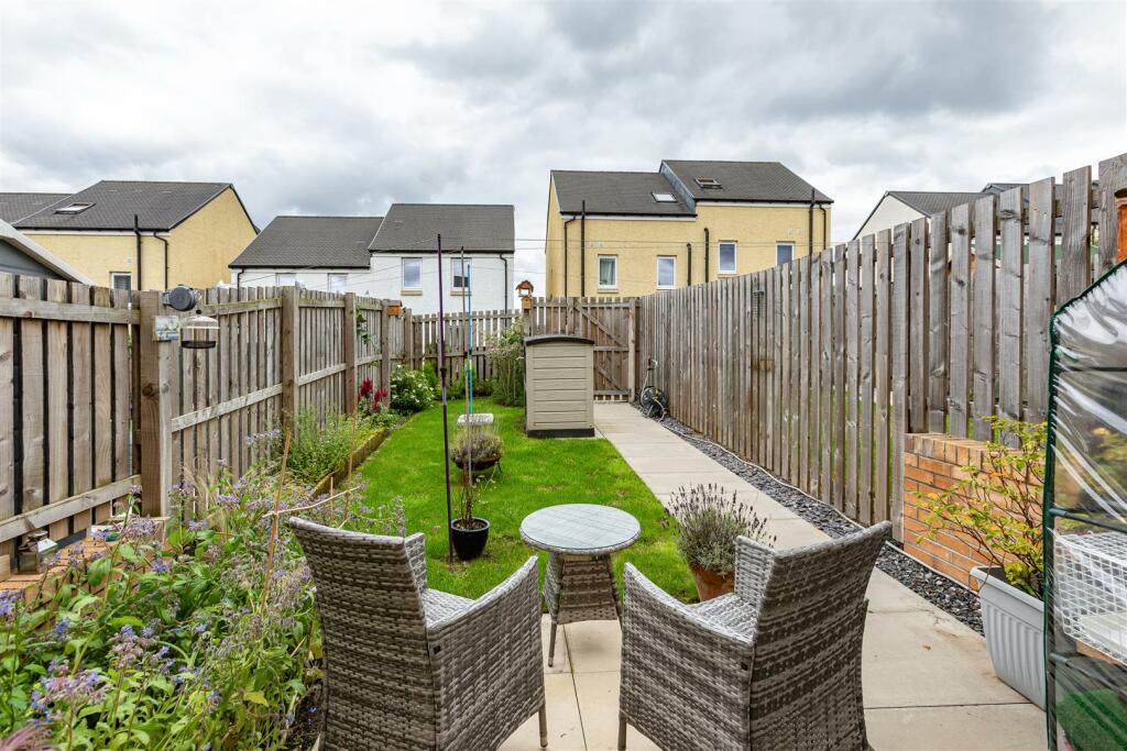 7 Knoll Park Mews Galashiels 26.JPG