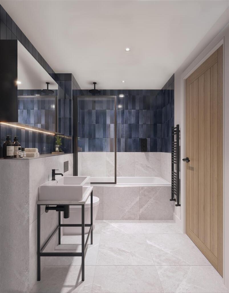 0108D_Views_EmpressCourt_INT 4_Bathroom_Final.jpg