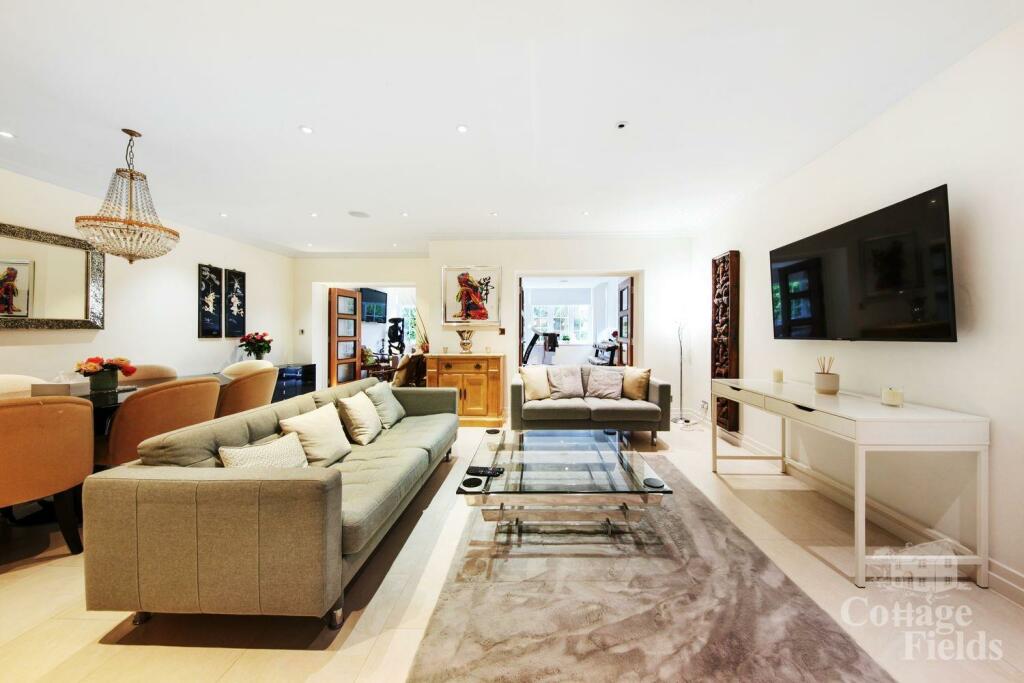 Living and Dining Area