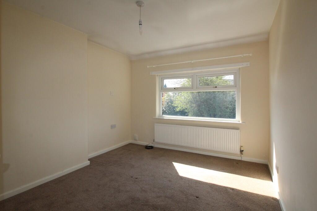 Bedroom (g)