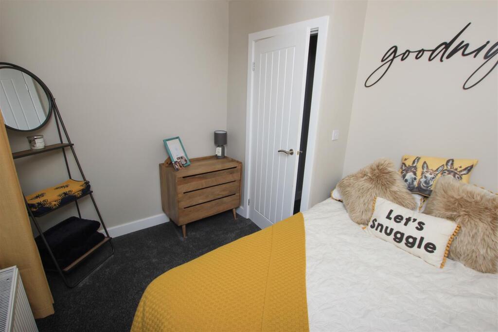 BEDROOM 3