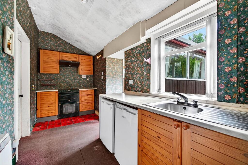 11_17 stanlane place, largs _11.jpg