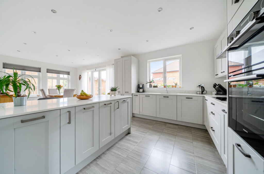 1368942-1-68ece13...